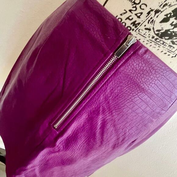 BAR III MINI SKIRT PURPLE Sz L CROC EMBOSSING FAUX LEATHER PREPPY CHIC AESTHETIC - Picture 15 of 16